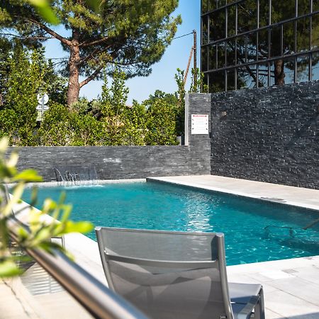 Radisson Hotel Aix En Provence Aix-en-Provence Esterno foto